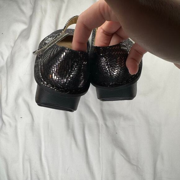 ALEGRIA Dark Silver Mary Jane Slip Resistant Shoes Size 37 casual hospital - Picture 4 of 6